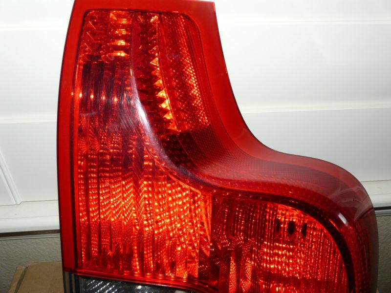 07 08 09 10 11 12 13 Volvo OEM RH Lower Tail Light Right Passenger Lamp - Used, US $100.00, image 4