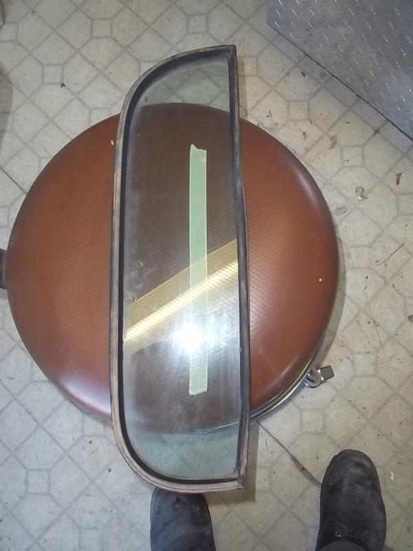 1973-1991 73-91 chevy gmc suburban right passenger side rear door vent glass