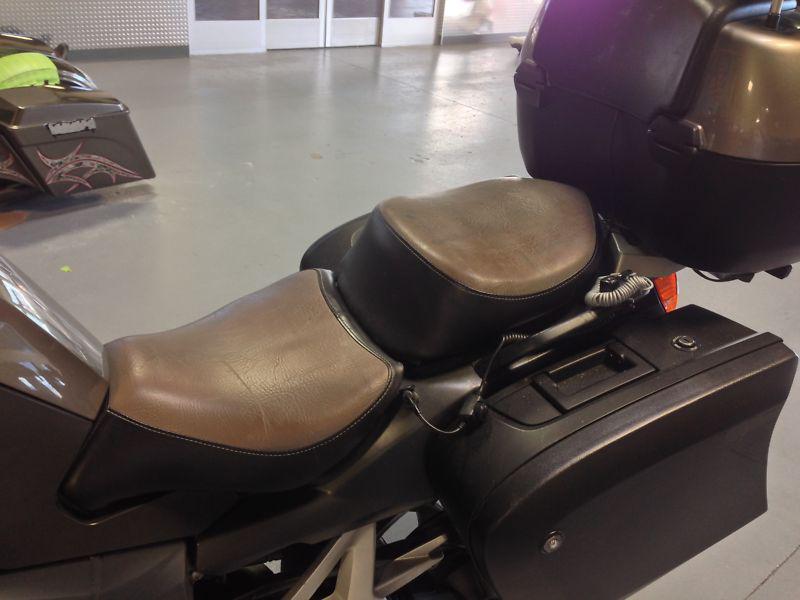 Bmw k1300gt 2010 front and back rider seat saddle heated