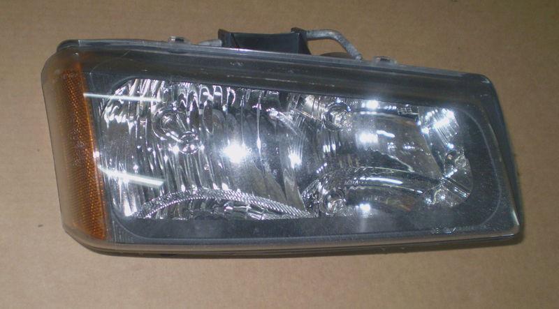 03 04 silverado right headlight 