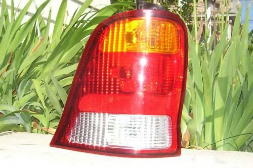Driver tail light 1999 2000 01 02 2003 ford windstar