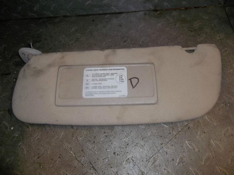 B 2000 dodge ram 2500 3500 cummins 5.9  drivers sun visor *