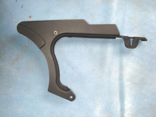 G0165a oem plastic lower belt guard harley 60362-00 softail custom fatboy 00-06