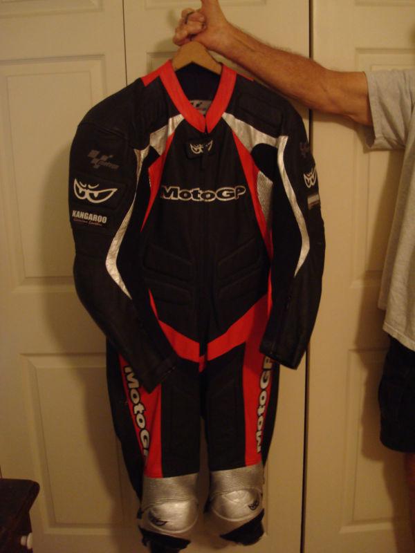 Kangaroo racing leathers