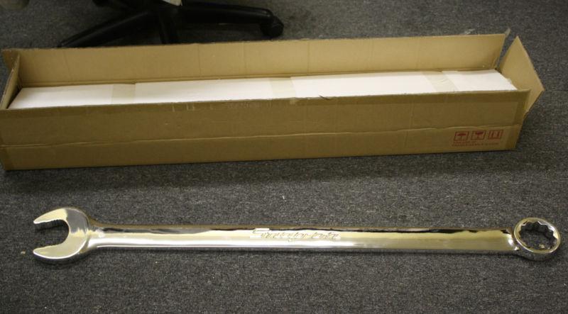 Snap on wall mount 47" wrench