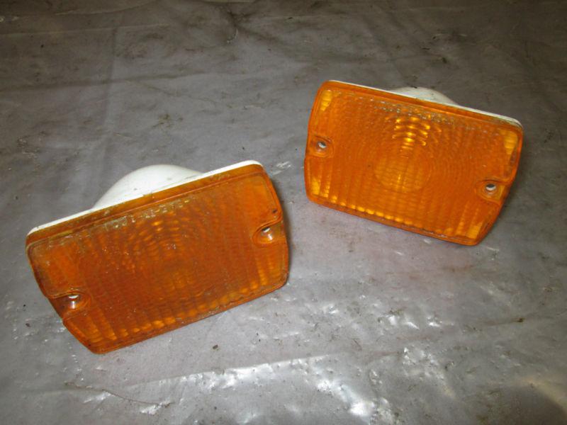 Jeep wrangler 87-95 front grill marker lights used stock number 1627