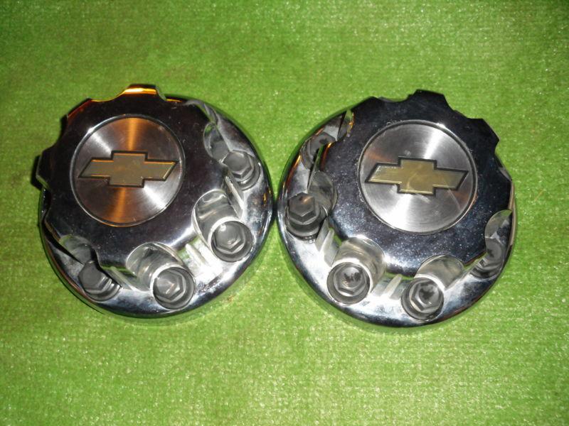 Buy 19992008 Chevrolet Truck Dually Rear Center Caps in Minneapolis, Minnesota, US, for US 80.00