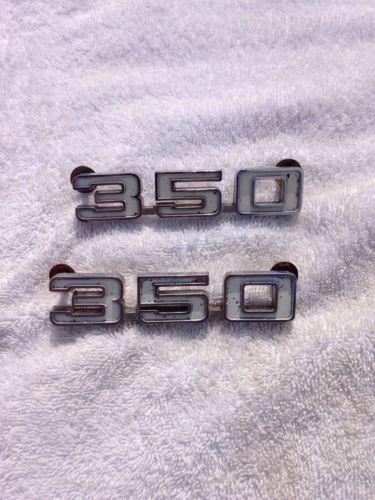 Chevrolet 350 emblems