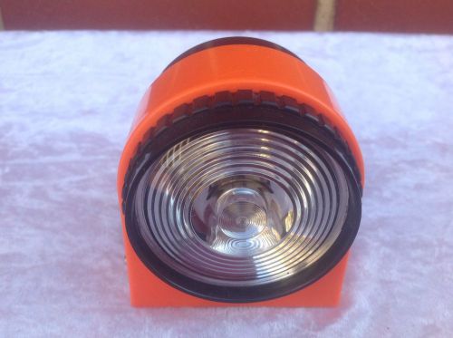 Vintage emergency magnetic car light 12volt new in box