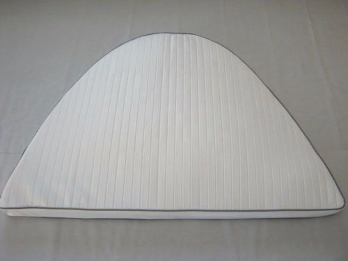 Boston whaler dauntless 13' bow cushion, bcd-13