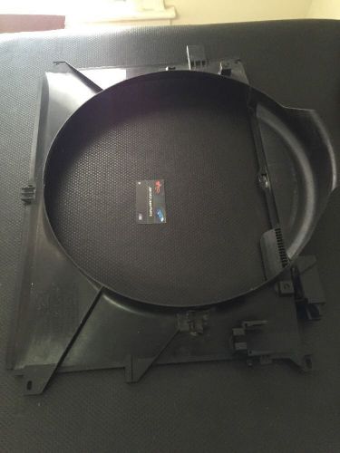 Bmw e46 m3 01-06 radiator cooling fan shroud 17112228943