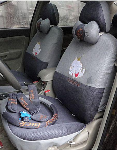Fashion lovely chinese manual embroidery cartoon happy bear design car seat cove