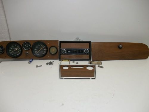 1979 1980 1981 1982 1983 fiat 124 spider 2000 dash &amp; gauges &amp; glovebox all wood