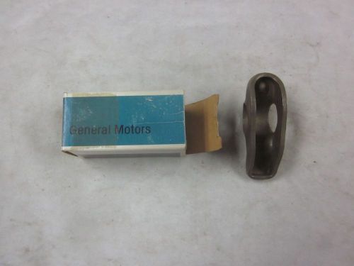 70 71 72 buick gs skylark lesabre v-8 nos gm 8 cylinder rocker arm 1241850