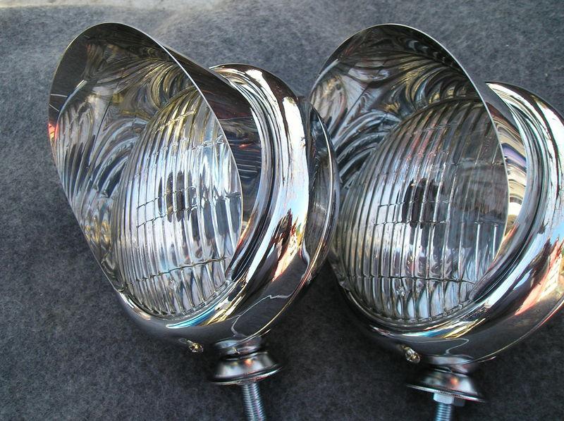 New pair of small 6-volt vintage style clear color fog lights with visors !