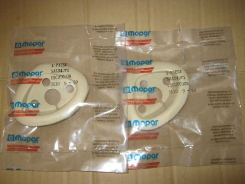 Nos jeep sj grand wagoneer sunvisor escutcheon for 1989~1990 sand 5aa04jy1