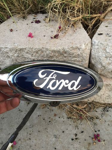 Used 09-14 ford f-150 tailgate back up rear view camera chrome emblem bezel oem