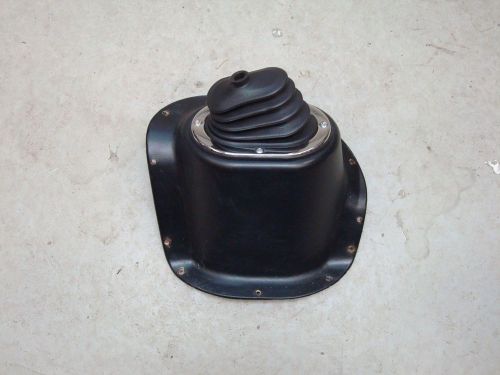 72 93 dodge d150 d250 d350, w150 w250 w350, ramcharger - 4 sp. shifter housing