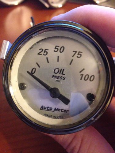 Autometer 1928 american platnium 2-1/16&#034; oil pressure  - 1010