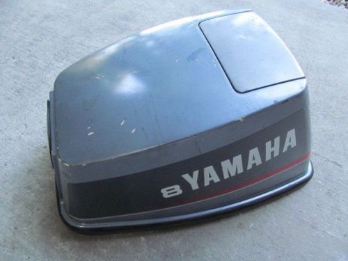 Yamaha 6,8 hp outboard motor                            ( cowling )