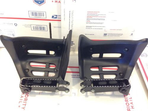 04 honda 250ex 250 ex atv foot peg plastic guard said heel guard