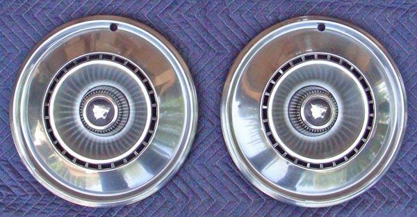 1968 68 buick wildcat hub caps, wheel covers  15" nice condition