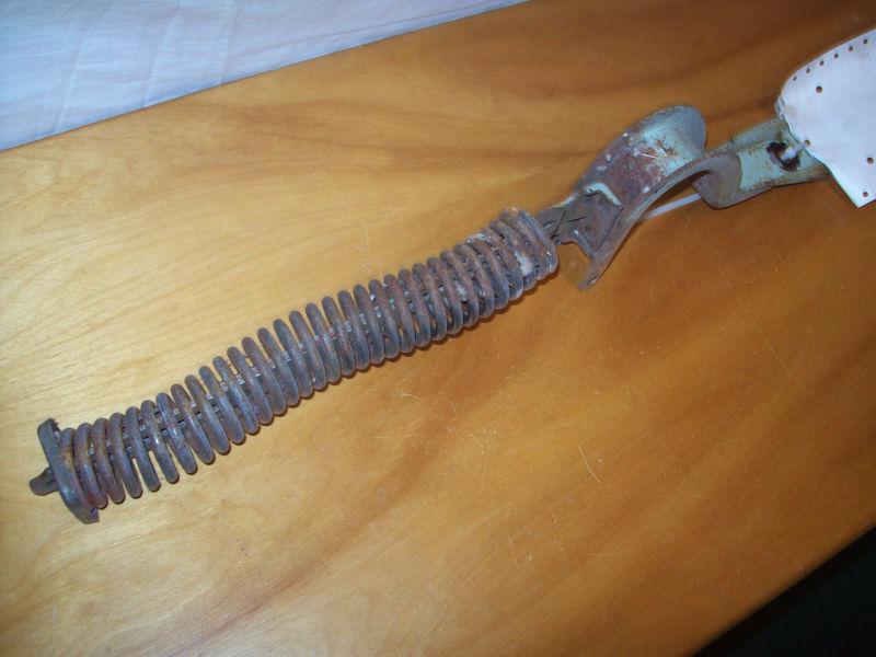 53 54 CHEVY PASSENGERS SIDE REAR BACK TRUNK DECK LID HINGE SPRING ARM BRACKET, US $40.00, image 2