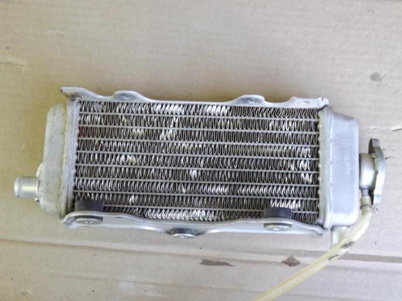 00 yz 125 yz125 right radiator 96 97 98 99 00 01