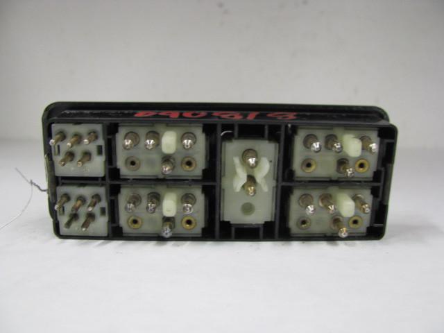 WINDOW SWITCH Volvo 740 1992 92 389739, US $34.99, image 2