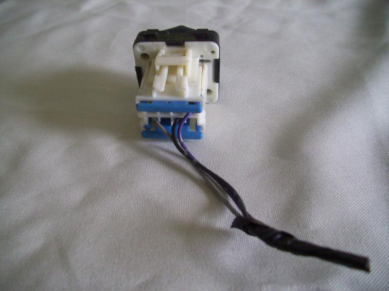 Buy NISSAN SENTRA POWER DOOR LOCK SWITCH 1995 1996 1997 in Eagleville