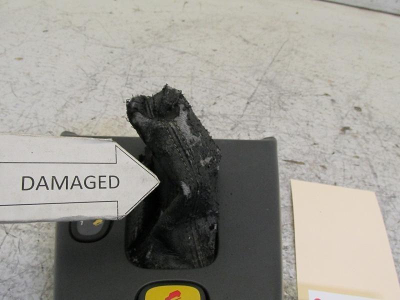 02 03 FREELANDER AUTO A/T FLOOR GEAR SHIFTER TRIM COVER PANEL SOLD AS IS 2814, US $59.99, image 2