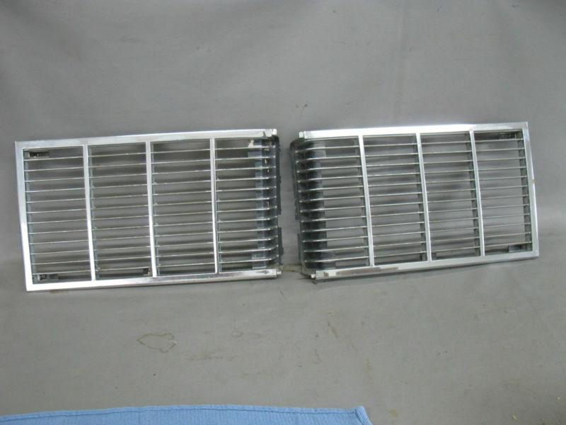 1979 oldsmobile 88 lh / rh grills  1013