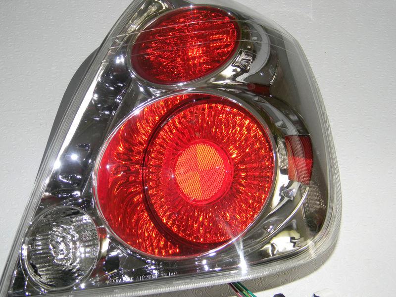 05-06 nissan altima(tail lamp taillight& rear brake light) lamps set of 2