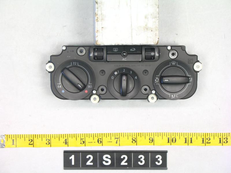 06 passat temperature climate control ac heat unit panel switch 12s233