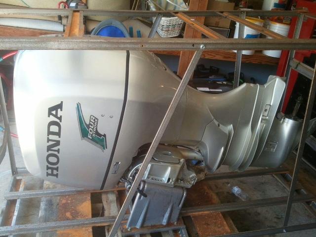 2006 honda 225 outboard boat motor with rigging for double engines