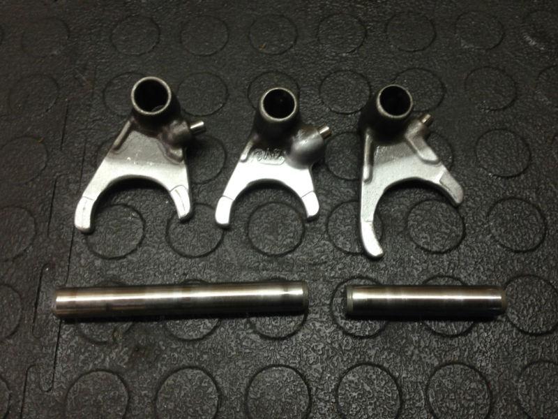 1980-1981 yamaha yz250 transmission shift forks & pins yz 250 