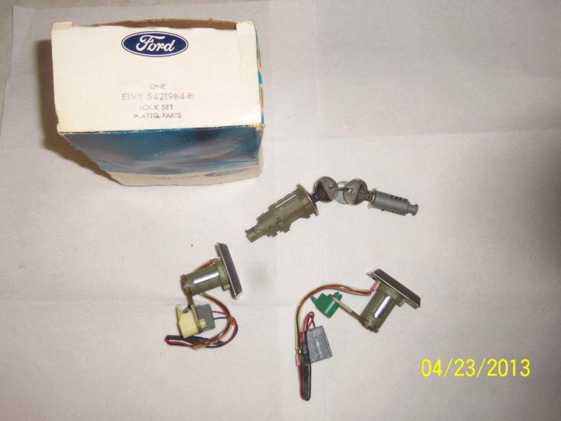 1981-1983 lincoln lock set -mark -town -e1vy-5421984-b