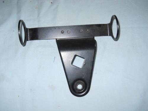 Nos suzuki gs650 81-83 headlamp bracket 51530-34220-291 51500-34820-291