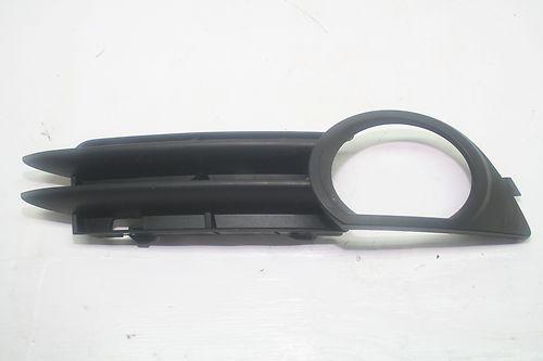 06 2006 audi a3 8p 2.0 t -    front right lower bumper / fog light grille