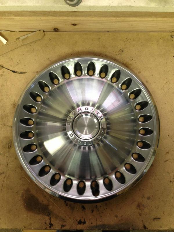 Buy 197072 NOS PLYMOUTH BARRACUDA 14" HUBCAP WHEEL COVER PT2944432