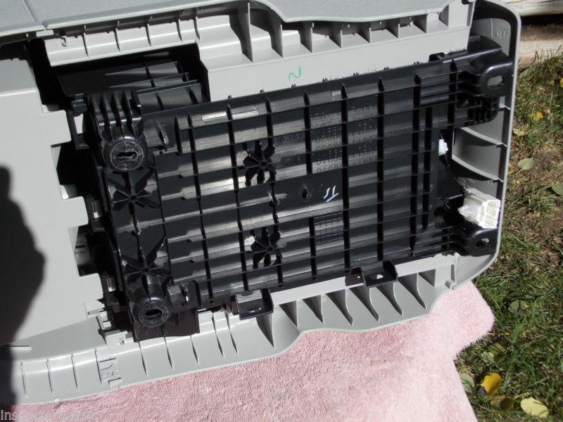 2013 Toyota Sienna Minivan Center Console, US $1.99, image 6