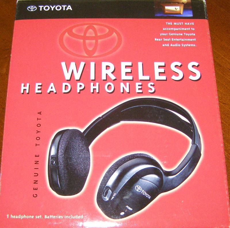 Toyota wireless headphone pt900-00031 headphones genuine oem toyota