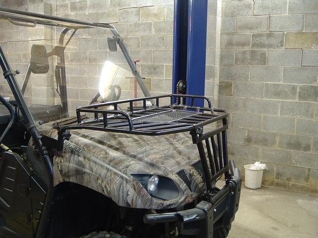 Rhino seizmik front rack (nib)