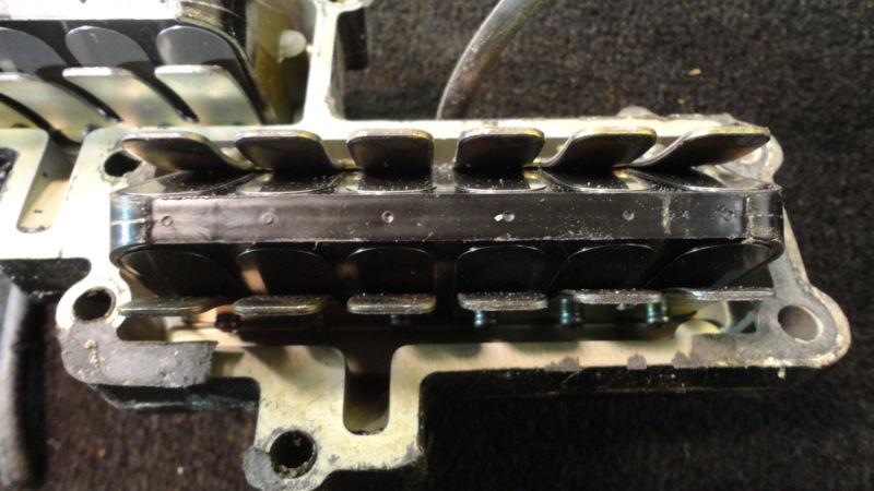 (1) reed cage / box / block assy 0397336 from 1991 225 johnson/evinrude outboard