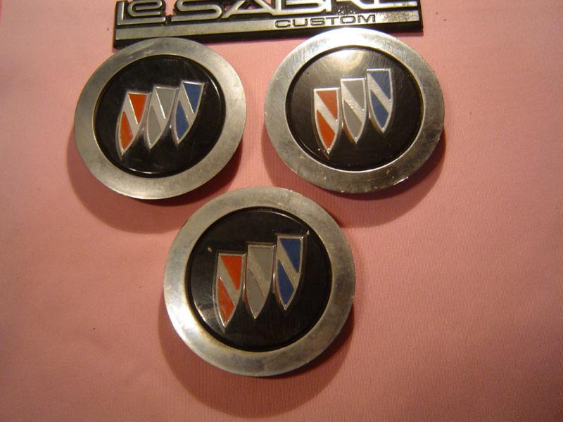 BUICK LeSABRE CHROME VINTAGE EMBLEMS HUB CAP 8 pieces, US $7.99, image 2
