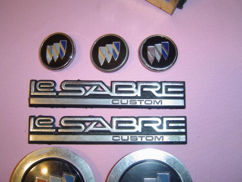 BUICK LeSABRE CHROME VINTAGE EMBLEMS HUB CAP 8 pieces, US $7.99, image 4