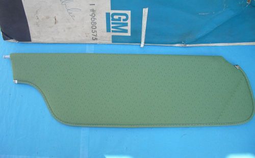 Nos 73 74 75 pontiac olds sun visor green perforated gm 9680575 chevrolet buick?