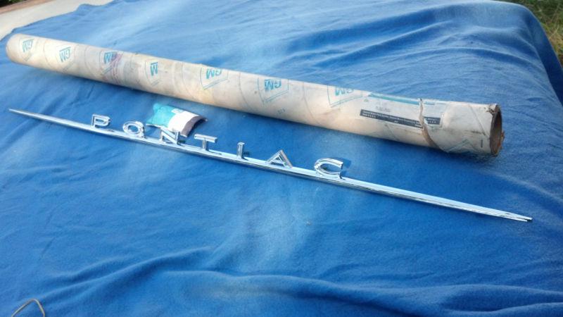 1966 1967 1968 1969 1970 pontiac tempest station wagon tailgate emblem chrome gm