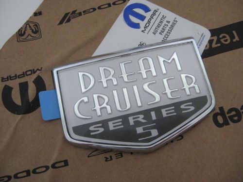 Dodge chrysler pt cruiser dream cruiser series 5 liftgate emblem mopar new oem