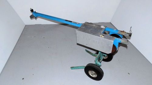 Robotow super-duty aircraft tug